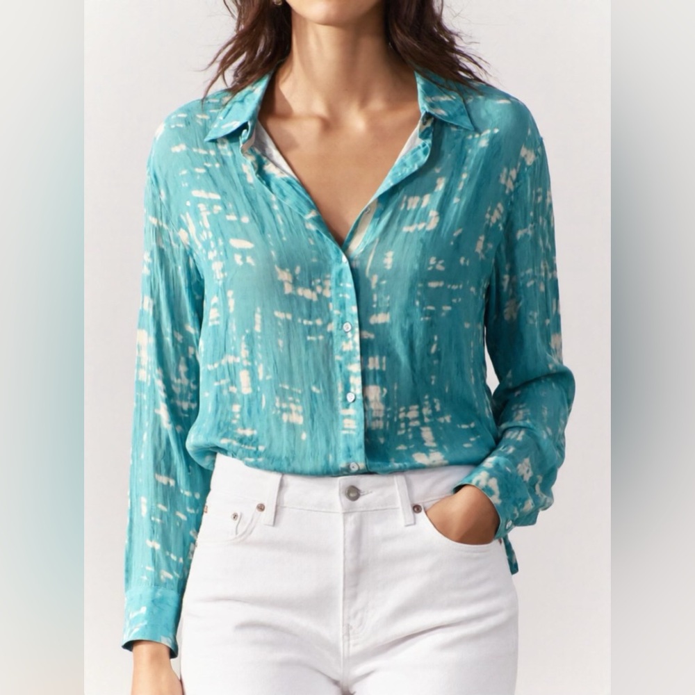 Nic+Zoe Gleaming crinkle shirt aqua